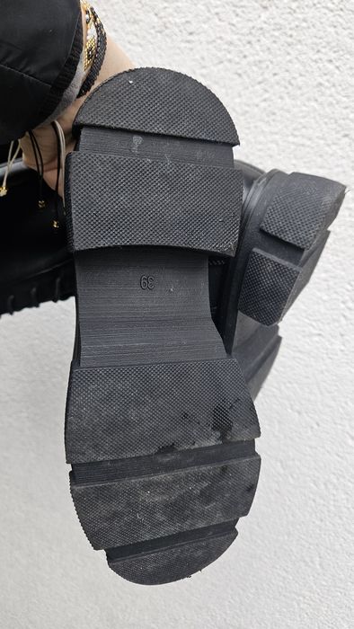 Nowe Sztyblety trzewiki wiązane  glany roz 39