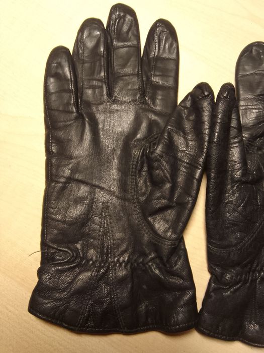 Перчатки женские кожаные утепленные и осенние