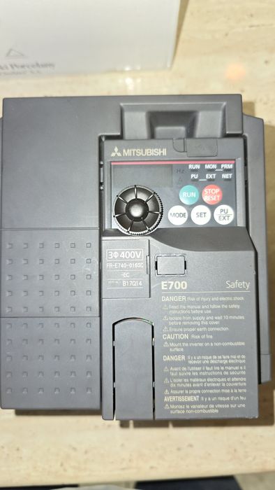 Falownik Mitsubishi E700 Sadety