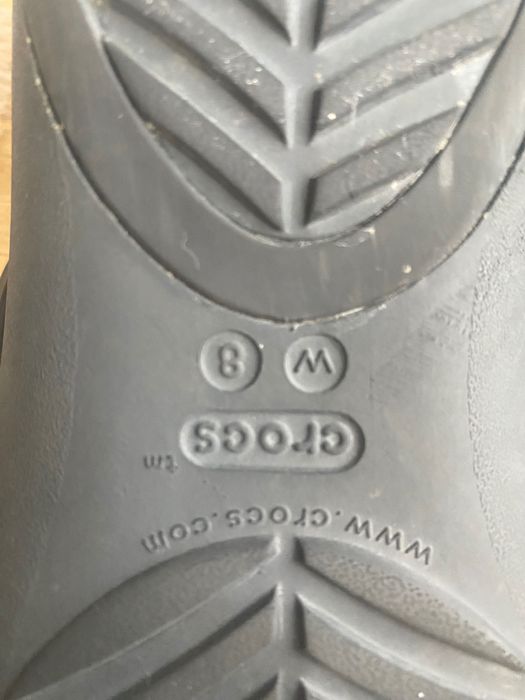 Crocs Serena Flip z kwiatami 3D