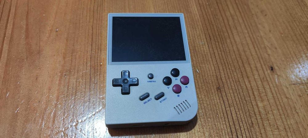 Consola Retrogaming ANBERNIC RG35XX + cartão 200Gb + 6600 jogos