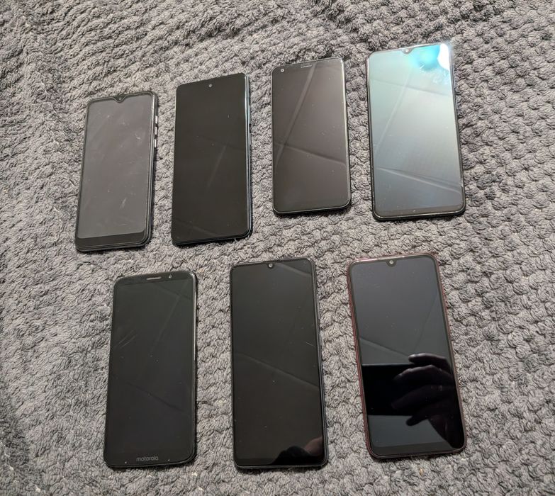 Samsung A325F 128 Gb на запчастини