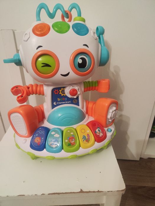 Robot interaktywny clementoni