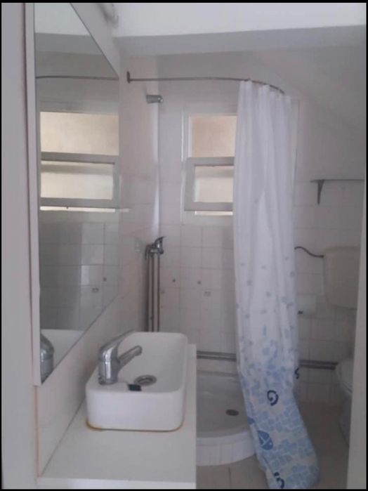 Apartamento T2 na Marinha Grande com bons acessos,