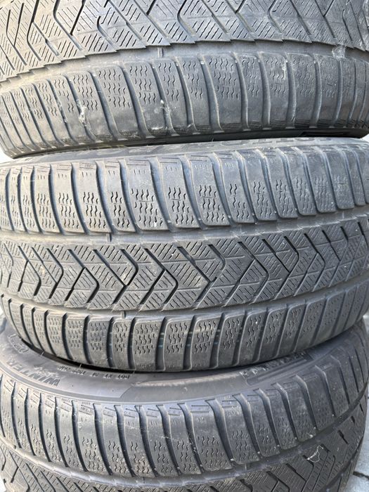 Шини зимові Pirelli 265/40 R20