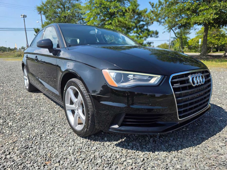 Audi A3      2015