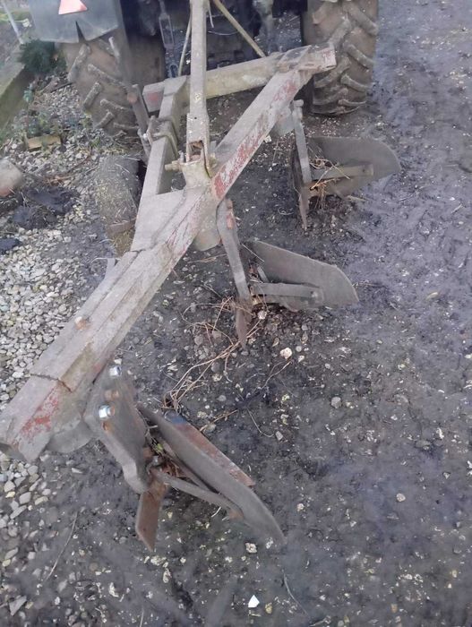 Продам плуг плн 3