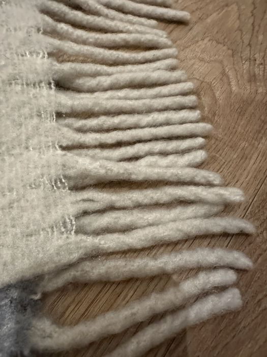 Szalik gruby z frędzlami Primark