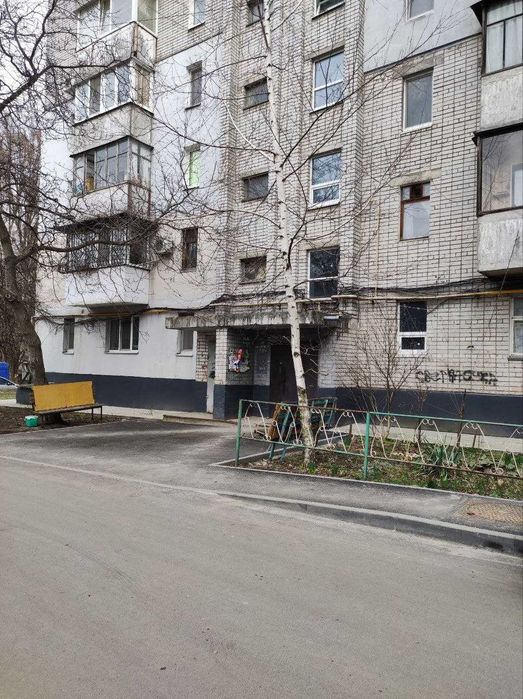 Продам 2 ком квартиру улица Мозолевского 2 Правый берег 12 квартал