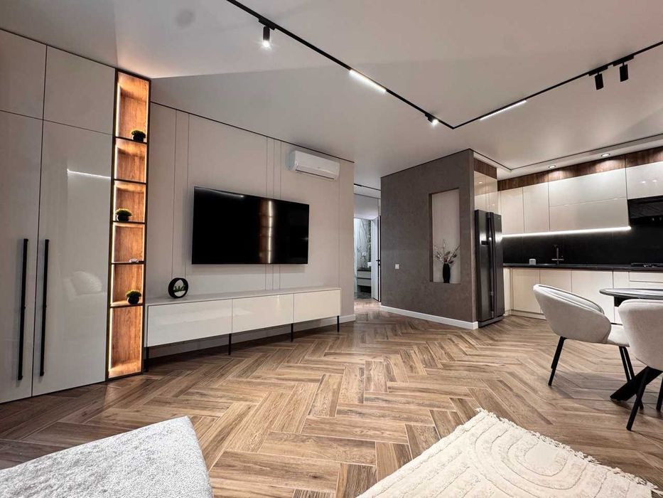 Оренда 1к квартири з терасою, Avalon Чорновола, перша здача, 1200$