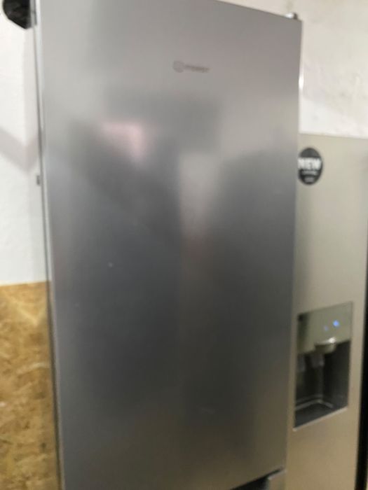 Frigorifico Indesit combinado