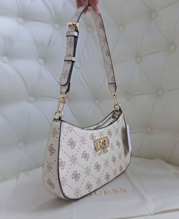 Сумочка Guess