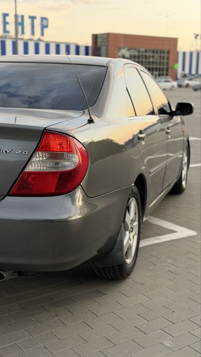 Toyota Camry 2.4 Автомат газ евро 4 один хозяин