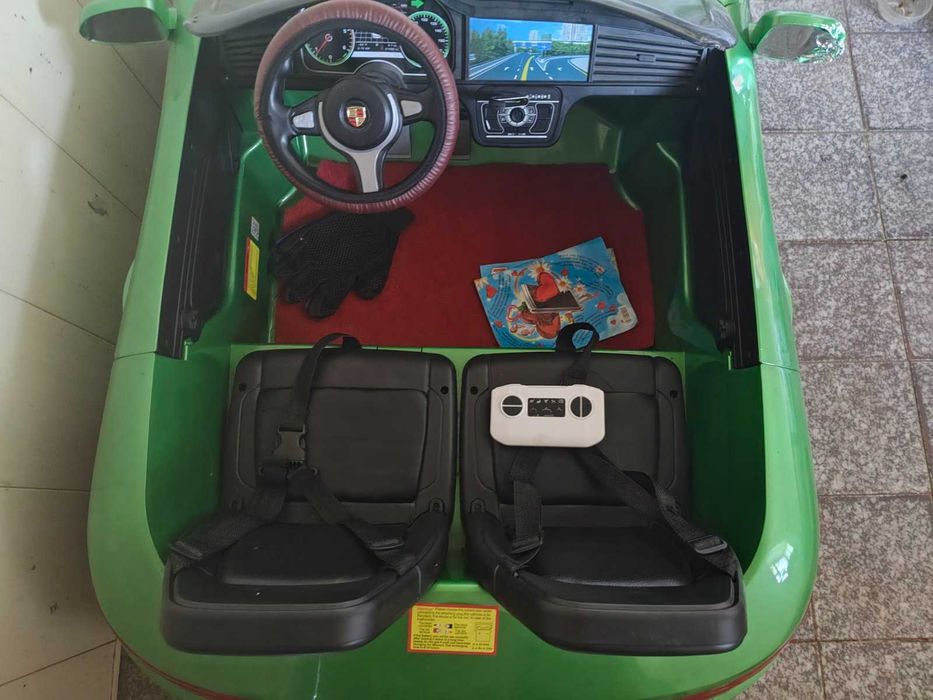 Електромобіль дитячий Porsche Boxster  (2 мотори 35W, акумулятор 12V7Ah, МР3, USB, пульт керування)  б.у ТОРГ !