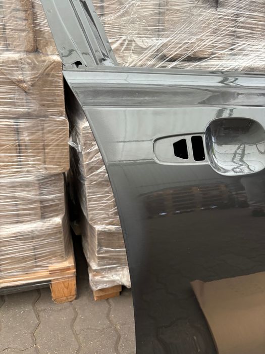 Drzwi prawe przód  Volvo V90 CC