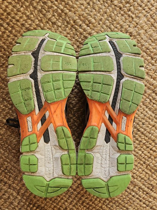 Buty do biegania, Aasics