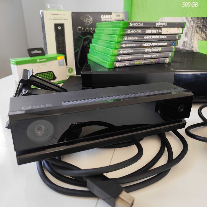 XBOX ONE+USB 3x pad, 7x gra, pilot, klawiatura,KINECT,panel chłodzący