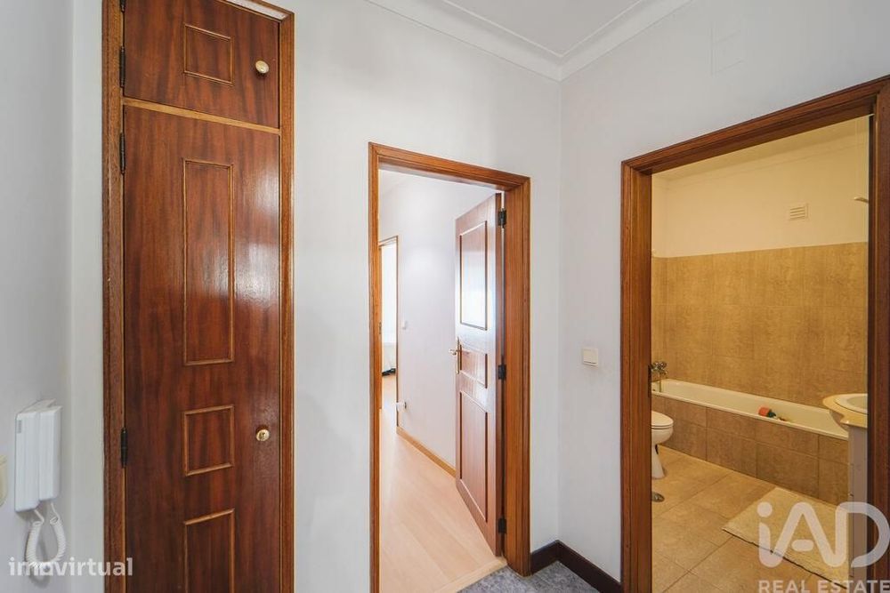 Apartamento T2 em Chafé de 88 m2