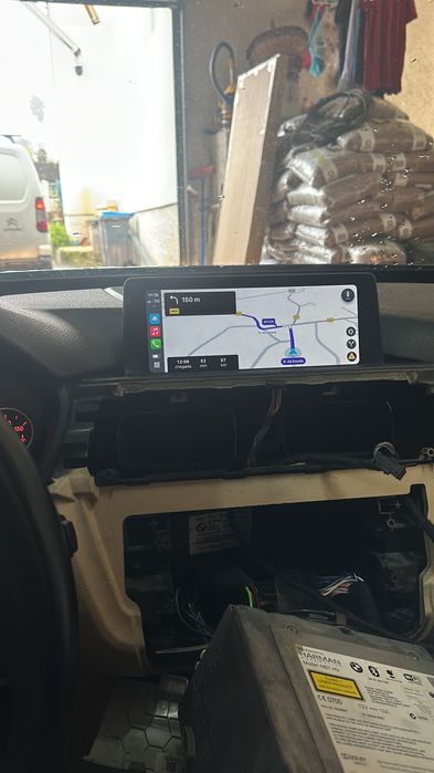 Instalação de módulo CarPlay em BMW
