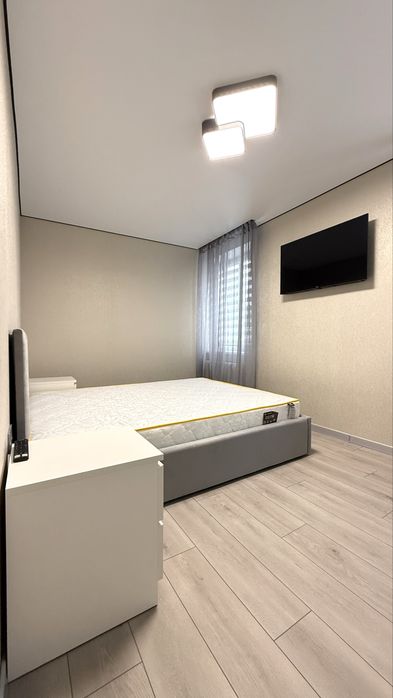 Оренда будинок (дуплекс)  Крюківщина центр поруч школа Київ 5км