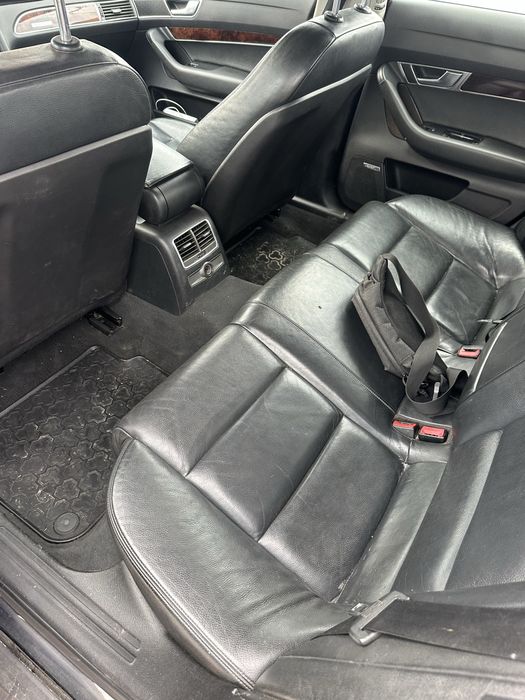 Свіжо пригнана Audi A6C6