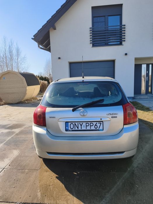 Toyota Corolla e12 2004