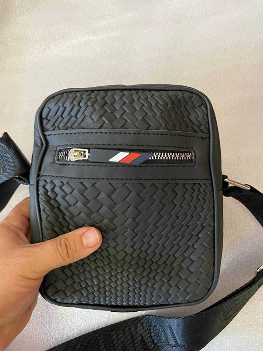 Сумочка  Tommy Hilfiger . Мужская сумка. Сумка через плечо.