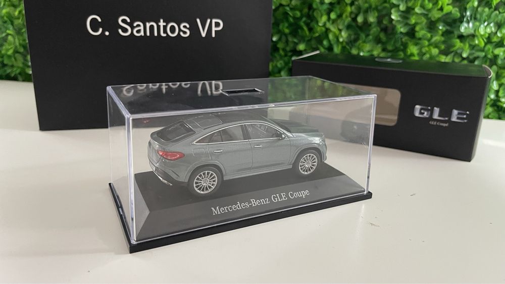 Mercedes GLE 1/43 Miniatura original Mercedes Iscale