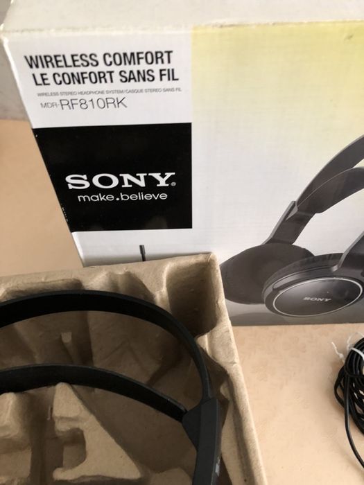 Headphones Sony Wireless Phones com carregador e baterias incluido
