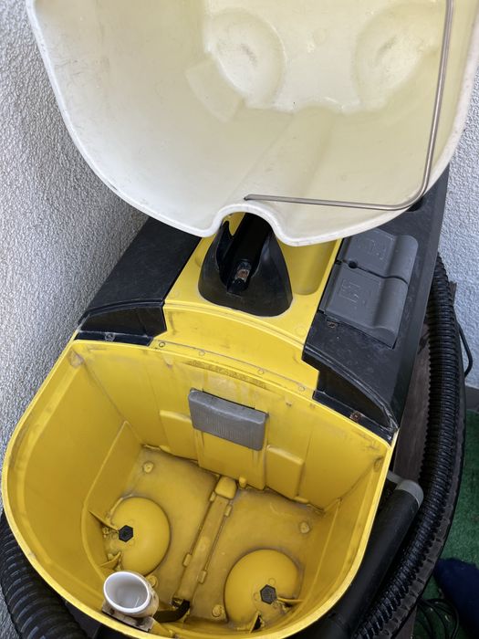 Odkurzacz pioracy Karcher Puzzi 100