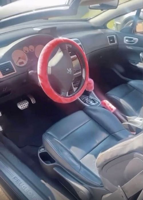 Peugeot 207 cc 2.0 gasolina (caixa de velocidades ESTRAGADA )