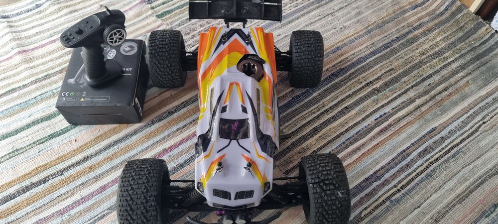 Vendo truggy 1/8 hpi hellfire  motor 4.6