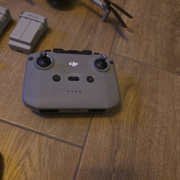 Sprzedam drona DJI Mini 3