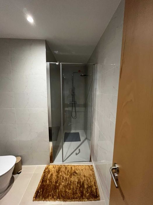 Suíte de casal para alugar – Vila Nova de Gaia