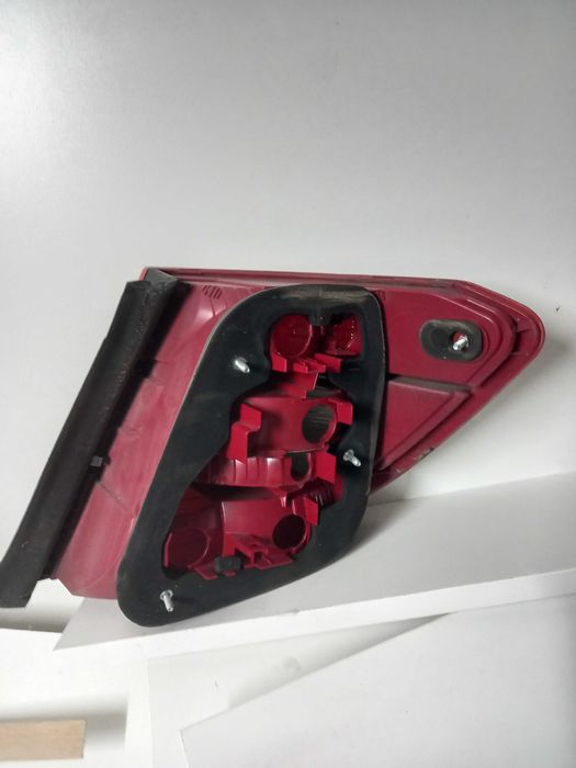 Farol traseiro mercedes