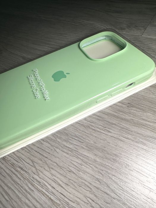 iPhone 14 Pro Max Case – Brand New in Box64751275969155121