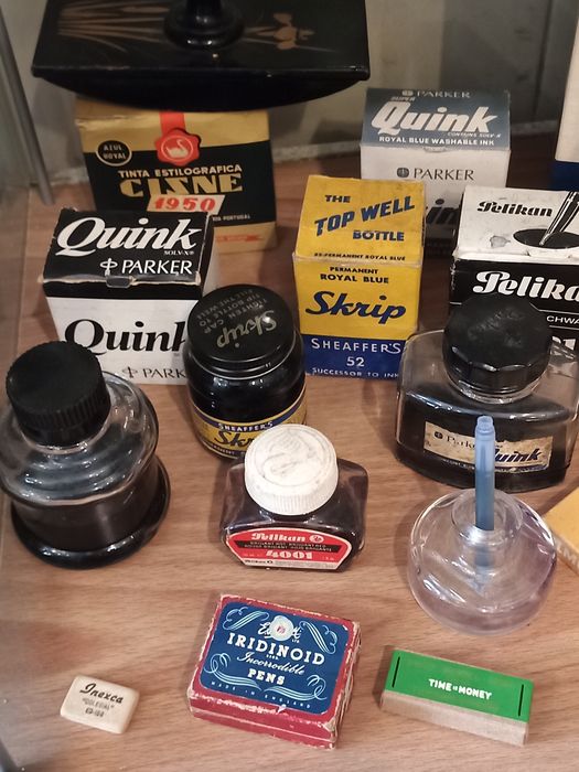 Frascos antigos de tinta para caneta de tinta permanente