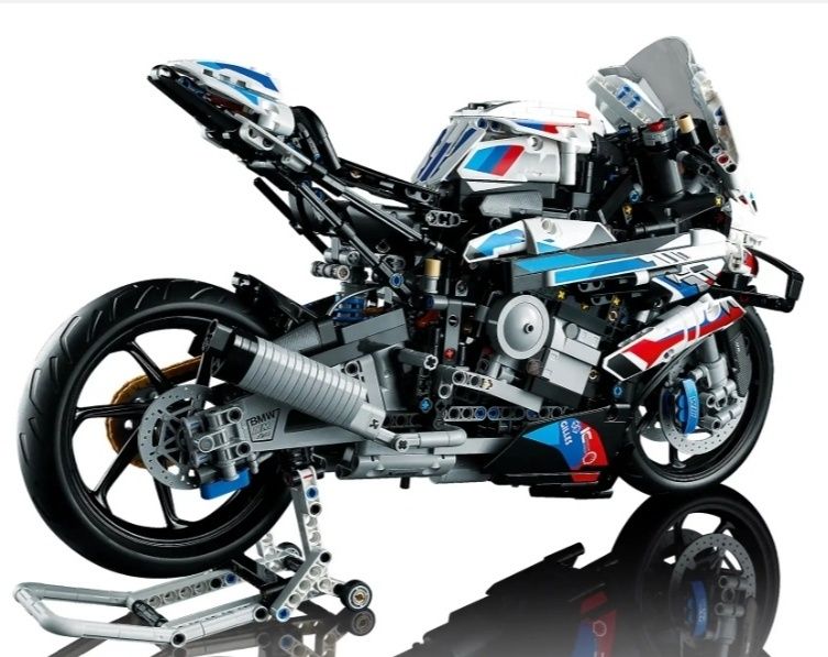 Lego BMW M 1000 RR