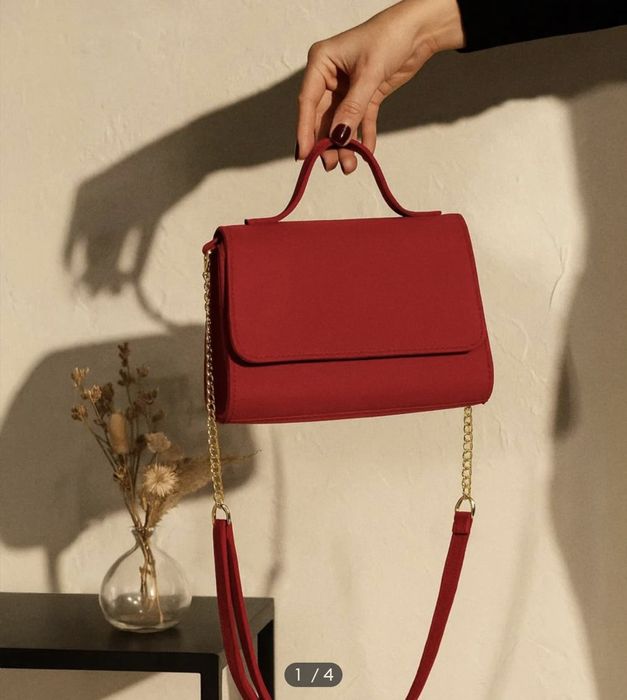 Сумка скринька через плече червона