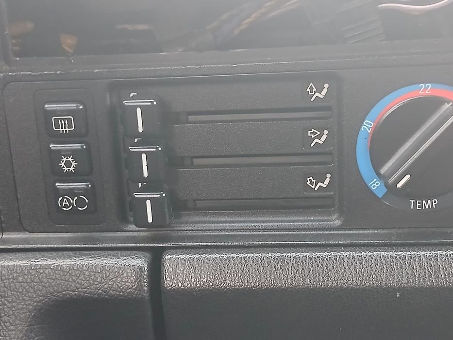 BMW E34 2.0 r6 klimatyzacja hellrot skóry