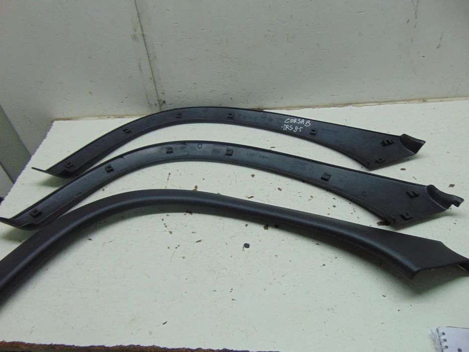 Opel Corsa B abas guarda lamas " usado em bom estado