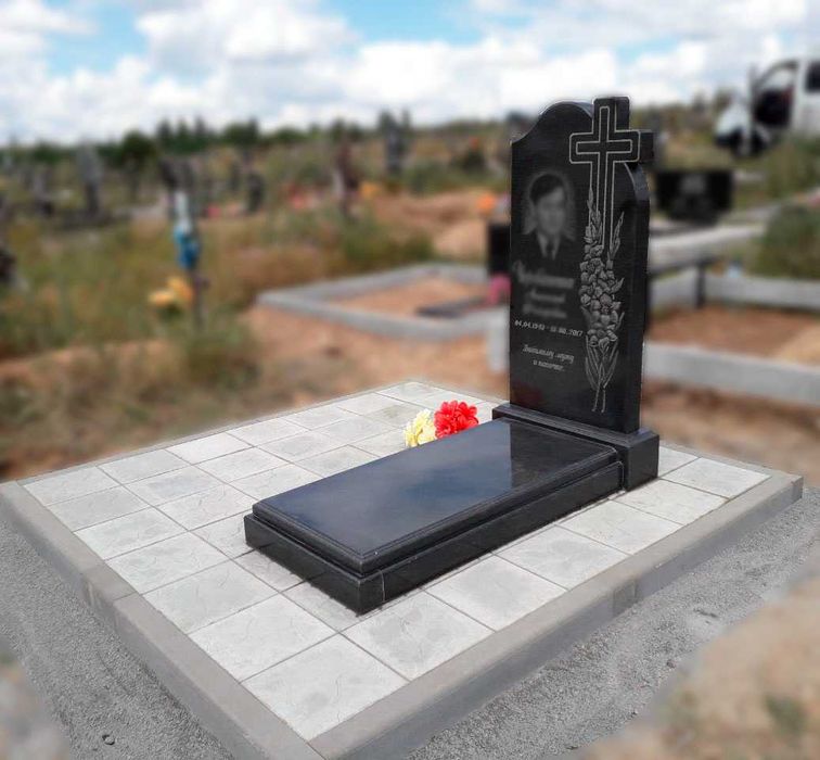 Пам'ятники гранітні, встановлення, укладання плитки, благоустрій
