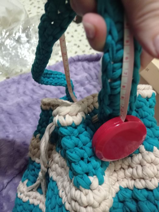 Bolsa trapilho azul turquesa e rosa claro