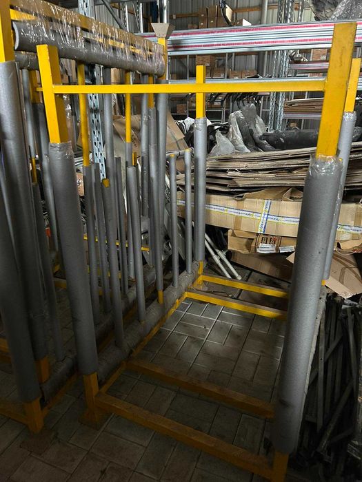 Продам стеллажи-стойки, б/у для стекла