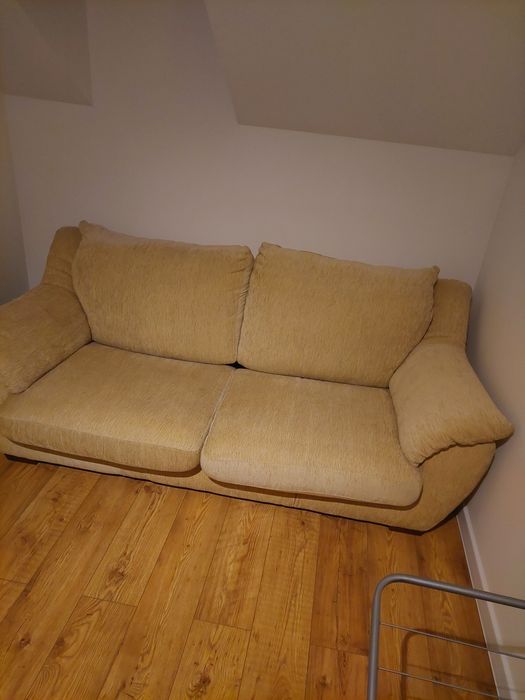 Sofa kanapa 3 osobowa beżowa  rozkładana wypoczynek