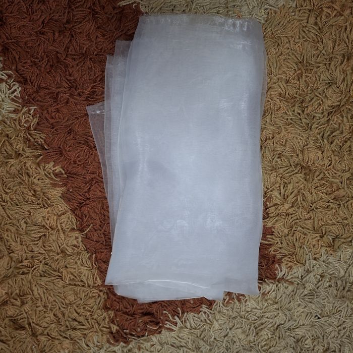 Відрізки тканини нові різні