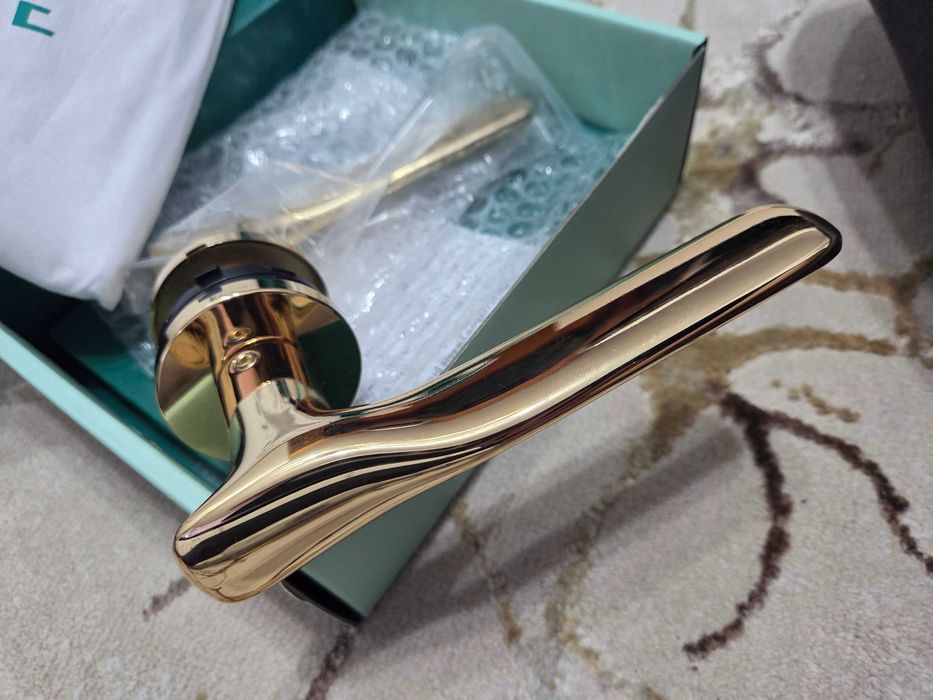 Nowe klamki Aprile Orchide R SLIM 7mm KOLOR ZŁOTY