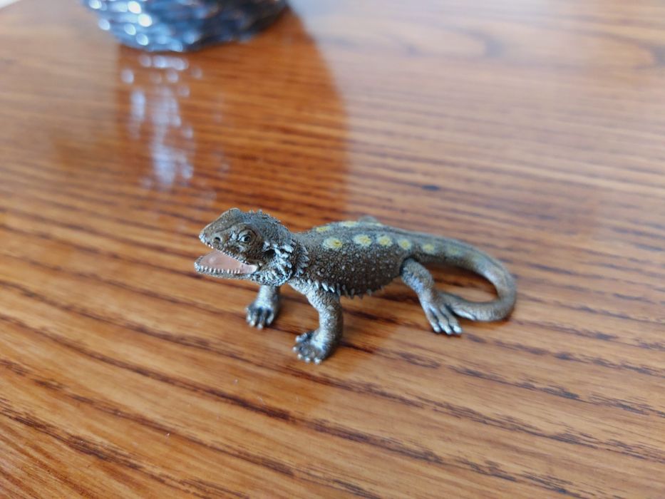 Agama schleich figurka