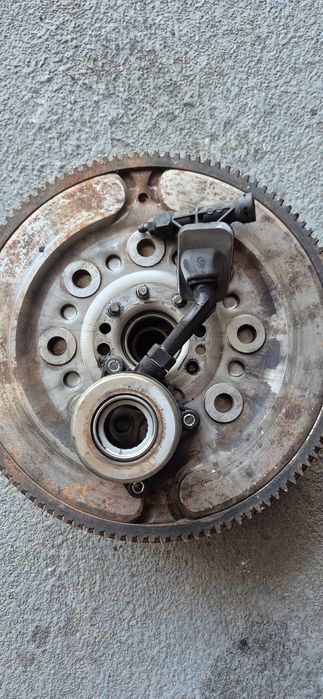 Sprzęgło Volvo 2.0d v50 s40 v70 136KM tarcza docisk wysprzeglik dwumasa bdb stan