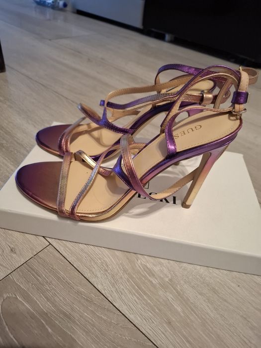 Sandałki guess 39